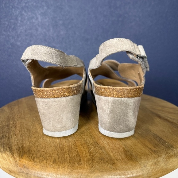 Scholl Bioprint Italian Taupe Wedge Sandals, size 41 - Picture 4 of 7